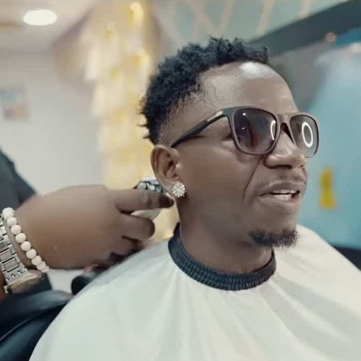 Dragon Future – Khaligraph (freestyle)