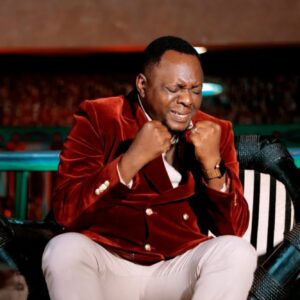 Music Audio : Christopher Mwahangila – Nimeweza