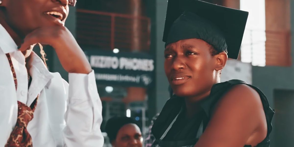 Nandor Love – Akaana Ko Kukyalo