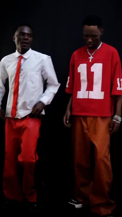 Lionize Tz Ft Mr. Nobody Tz – Tusipotezeane Muda